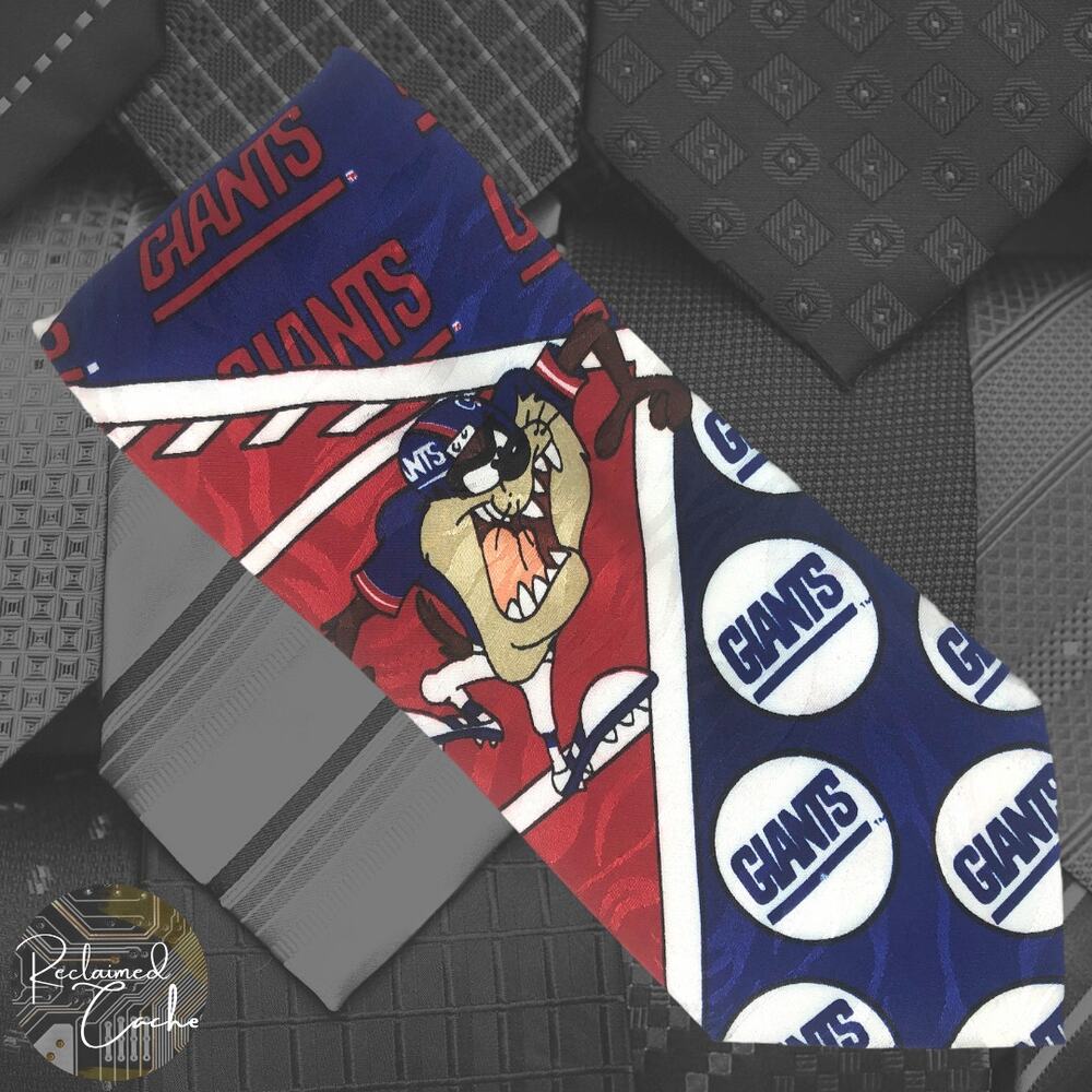 Looney Tunes New York Giants Tie